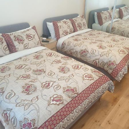 London Luxury Apartments 5 Min Walk From Ilford Station, With Free Parking Free Wifi Exterior foto