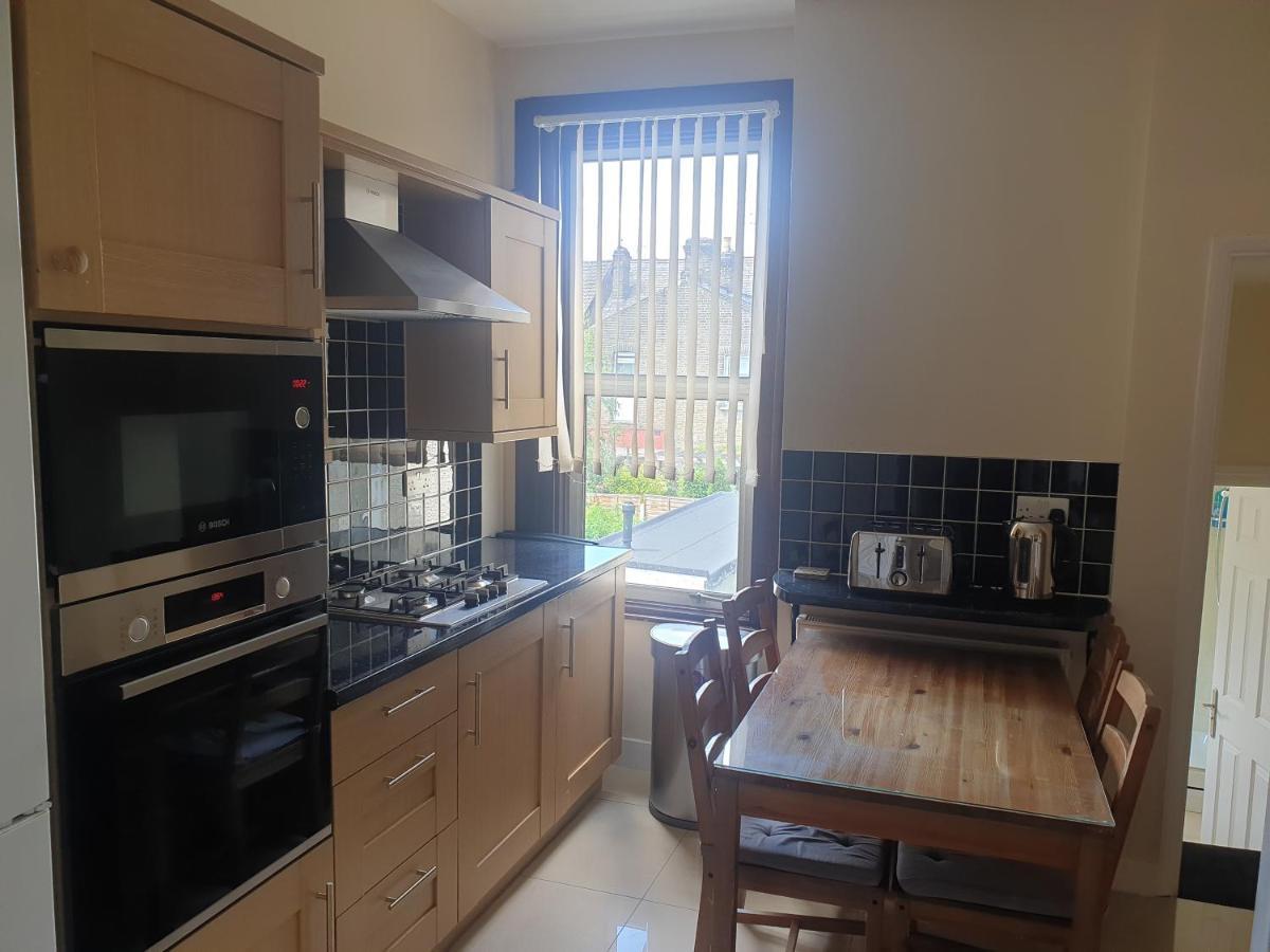 London Luxury Apartments 5 Min Walk From Ilford Station, With Free Parking Free Wifi Exterior foto