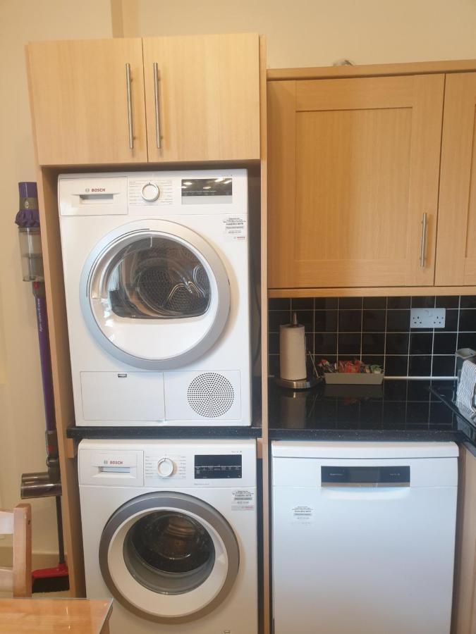 London Luxury Apartments 5 Min Walk From Ilford Station, With Free Parking Free Wifi Exterior foto